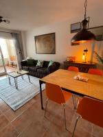 A seating area at Los Nietos Apartment