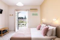 A bed or beds in a room at Domus Alta