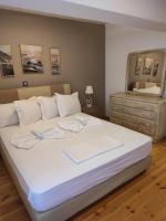 Posteľ alebo postele v izbe v ubytovaní Astradeni luxury apartments Kratir
