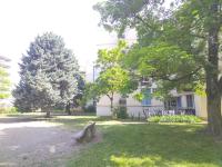 Um jardim em R&eacute;sidence du parc des Tilleuls de Lyon 82 m2 Pkg free