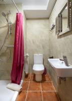 A bathroom at Paloma