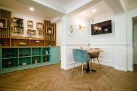 TV a/nebo společenská místnost v ubytování Pensiunea Casa Sturza