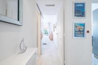 Plan piętra w obiekcie RARE! Exquisite 2-bd Apartment Facing the Sea