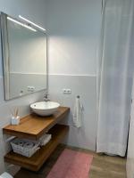 Kúpeľňa v ubytovaní Villa Olivia con Piscina, Jardin y Parking
