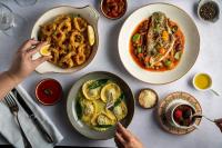 Jídlo v hotelu nebo okolí