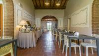 Reštaurácia alebo iné gastronomické zariadenie v ubytovaní Il Castagnolo Country B&B