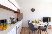 Kuchyňa alebo kuchynka v ubytovaní Apartments in Dramalj 39504