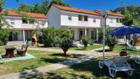 Vonkajšia záhrada v ubytovaní Villas Corinthia