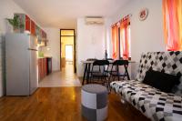 Kuchyňa alebo kuchynka v ubytovaní Apartment Kika