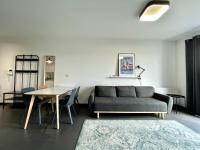 Posedenie v ubytovaní HomeStay Apartment with Parking