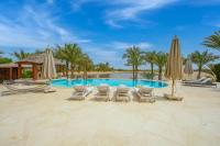 Bazén v ubytování VESTA - El Gouna Residence nebo v jeho okolí