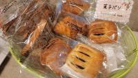 ホテルの敷地内または近くでの食事または食べ物