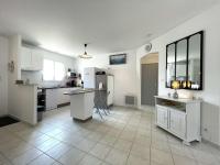 Plán poschodí v ubytovaní Maison 6 pers à 650m de la plage avec jardin clos, BBQ et Wi-Fi - FR-1-224A-53