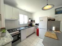 Plán poschodí v ubytovaní Maison 6 pers à 650m de la plage avec jardin clos, BBQ et Wi-Fi - FR-1-224A-53