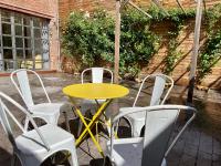 Patio alebo iná vonkajšia časť ubytovania Suites La Catedral