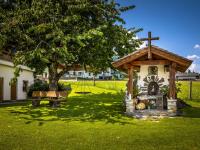 Ogród w obiekcie Holiday Home Erlachhof by Interhome