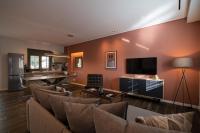 Televízia a/alebo spoločenská miestnosť v ubytovaní Villa Vesta - Kalamata Mediterranean Villas