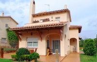 The building in which the holiday home is located
