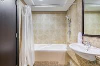 Koupelna v ubytování Coastal 2BR at Sky Gardens DIFC by Deluxe Holiday Homes