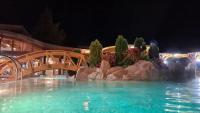 Bazén v ubytovaní Spa Residence Carbona Onyx Deluxe Apartman alebo v jeho blízkosti