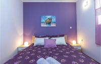 Posteľ alebo postele v izbe v ubytovaní 2 Bedroom Awesome Apartment In Krasica
