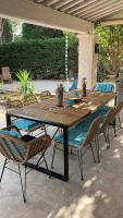 Patio alebo iná vonkajšia časť ubytovania Villa Petit Paradis - Gigaro