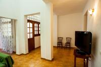 TV a/nebo společenská místnost v ubytování Casa Cueva El Molino