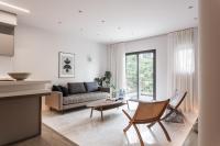 Posedenie v ubytovaní Marvelous 2BR Apartments with balcony by UPSTREET