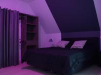 Łóżko lub łóżka w pokoju w obiekcie Studio de charme à la ferme près de Lille, 50m² avec cuisine équipée et parking sécurisé - FR-1-510-173