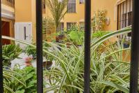 A garden outside Two Bedrooms Leonor Davalos 2