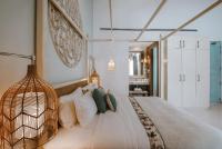 Ein Bett oder Betten in einem Zimmer der Unterkunft Selenya Talpe - Boutique Villa