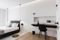 Posteľ alebo postele v izbe v ubytovaní Marvelous 2BR Apartments with balcony by UPSTREET
