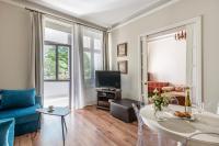 Televízia a/alebo spoločenská miestnosť v ubytovaní Park Apartment (Parkowy) Happy Hours