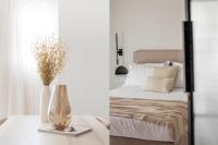 Posteľ alebo postele v izbe v ubytovaní Marvelous 2BR Apartments with balcony by UPSTREET