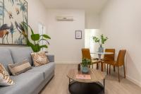 Posedenie v ubytovaní Thyssen Boutique Apartments by Caleta Homes