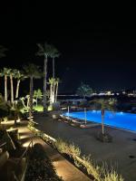 Bazén v ubytovaní Ixia Dream hotel - Adults only alebo v jeho blízkosti