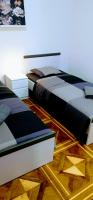 Posteľ alebo postele v izbe v ubytovaní zPula Center Studio Apartments