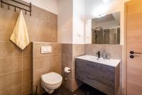 Kúpeľňa v ubytovaní Del Mar Heritage & Sea view Apartment