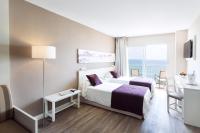 Postel nebo postele na pokoji v ubytování Hotel Brisa Marina