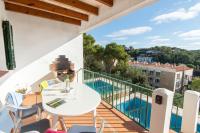 Bazén v ubytování Casa Lluís by Sonne Villas nebo v jeho okolí