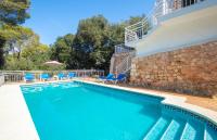 Bazén v ubytovaní Villa Alzina by Sonne Villas alebo v jeho blízkosti