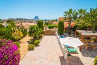 A garden outside Villa Erik - PlusHolidays