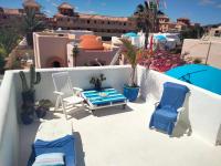 Posedenie v ubytovaní Villa Rosa meravigliosa con piscina interna