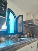 Kuchyňa alebo kuchynka v ubytovaní Villa Rosa meravigliosa con piscina interna