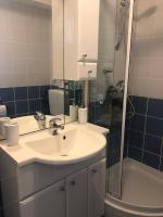 Kúpeľňa v ubytovaní Apartman Dani - Sutivan