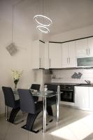 Kuchyň nebo kuchyňský kout v ubytování Penthouse Apartment LUX with a panoramic view, located on the beachfront of Ciovo-Trogir