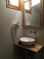Kúpeľňa v ubytovaní Διαμέρισμα 4 ατόμων-Cozy Family apartment close to the most beautiful beaches