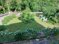 A garden outside B&B Alle Ortensie Blu