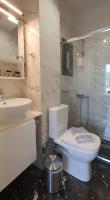 Kúpeľňa v ubytovaní Malamas Apartment