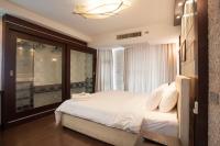 Postel nebo postele na pokoji v ubytování 7C-2 Bedrooms3baths In Downtown Bangkok Near MrtBtsBoat Station